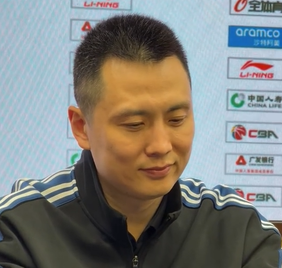 乐鱼体育官方入口-胜吉林发布会！卢伟点赞全队，目标成为联盟畏惧球队，谈3将伤情